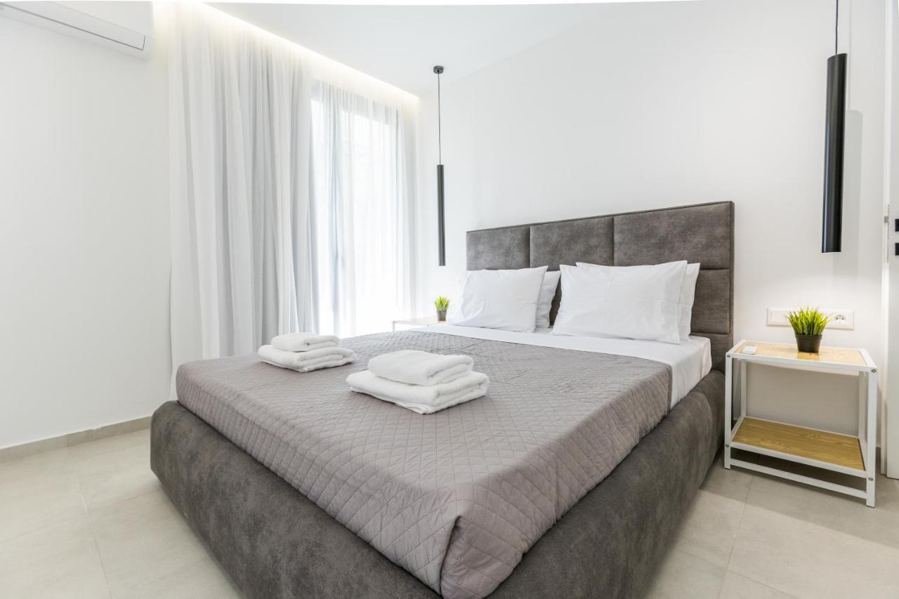 Varkiza Luxury Suites By Raise Vari  Bagian luar foto